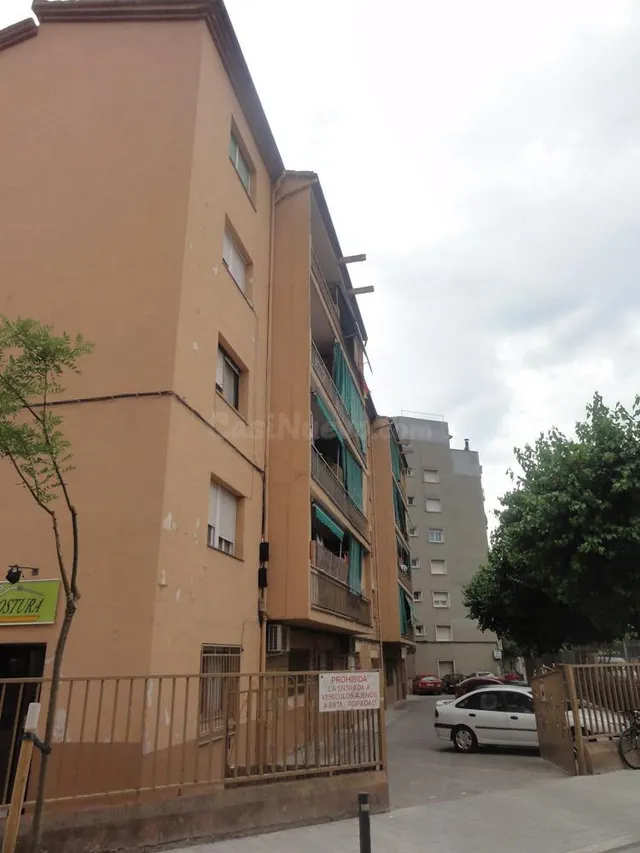 Se vende Piso ALQUILADO en Calle Gaieta Vinzia 81 Mollet del