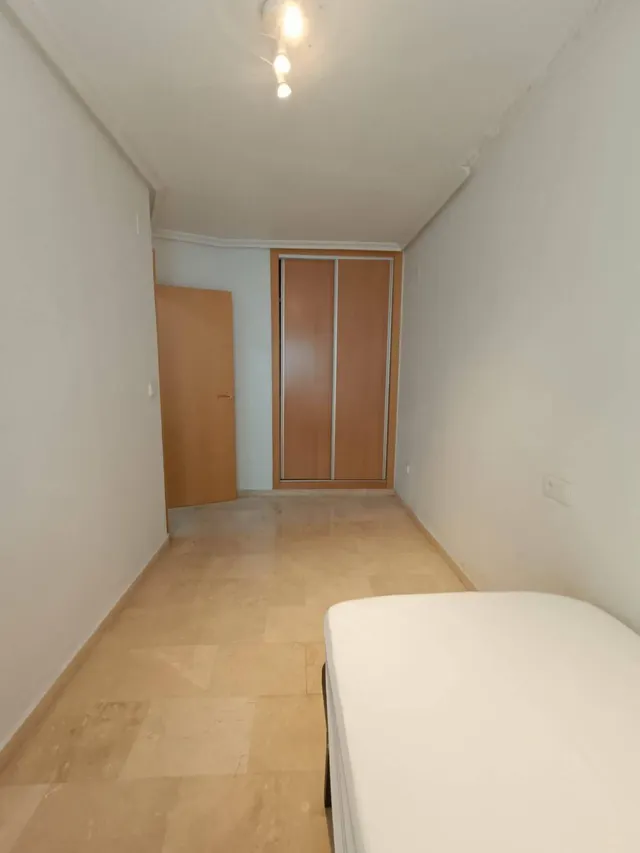 🏢 Vivienda en alquiler para larga temporada en La Florida, Alicante (próxima al C.C. Puerta de Alicante) — 29