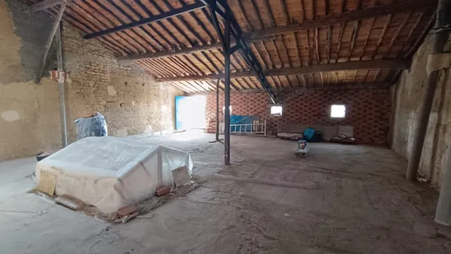 CASA EN VENTA EN MORALES DEL VINO (ZAMORA), 5 DORMITORIOS, BAÑO, BUHARDILLA, BODEGA, JARDÍN, GARAJE... — 27