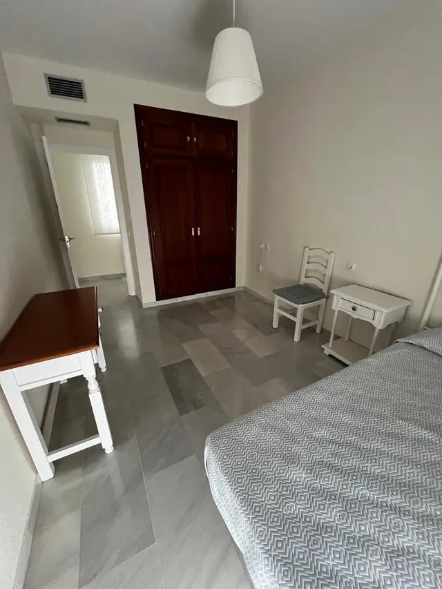 Nervión, Ramón y Cajal. Excelente vivienda reformada y amueblada de 2 habitaciones. Garaje. — 13
