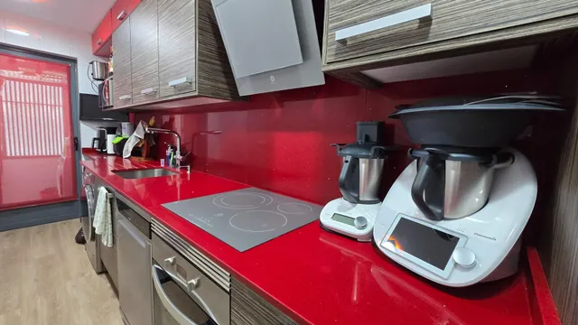 ¡TU NUEVO HOGAR EN TRAVALÓN TE ESPERA! PLANTA BAJA CON  GARAJE, TRASTERO Y TOTALMENTE EQUIPADA! — 21