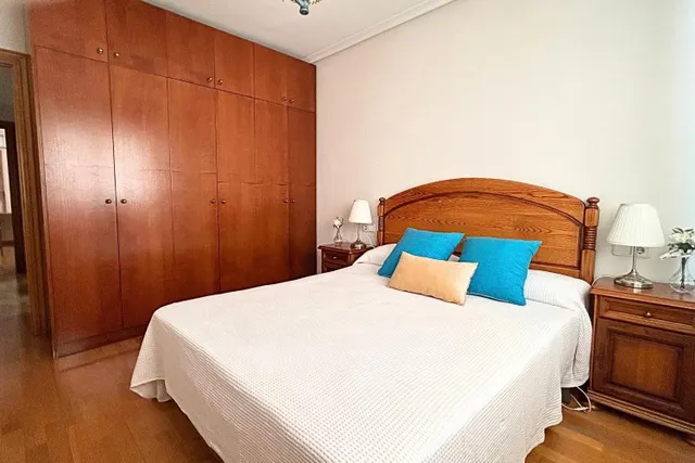 PISO EN VENTA EN LA FLOTA, JUNTO AL JARDÍN DE LAS TRES COPAS — 18