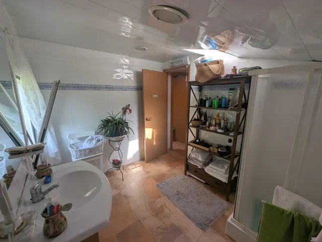 INCREIBLE CASA FAMILIAR CON SOLERA — 24