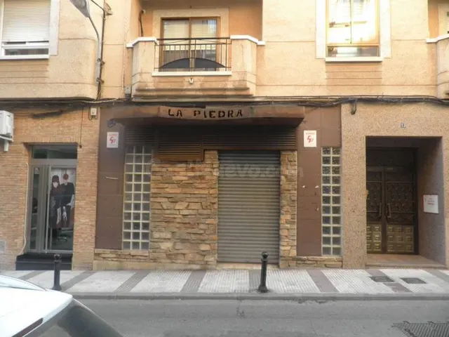 Local, céntrico 90 metros, acondicionado - foto 2