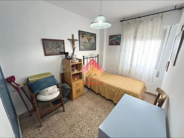 SE VENDE PISO EN ZONA DE SAN RAFAEL - foto 5