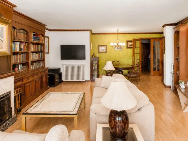 Exclusivo piso con vistas a Montserrat en pleno centro de Manresa — 3