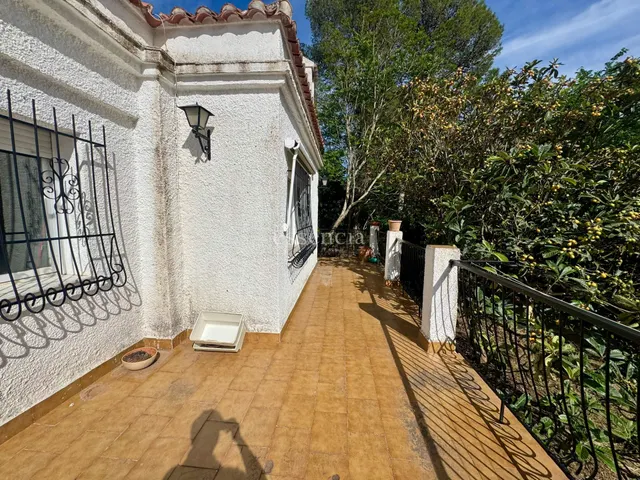 ESPECTACULAR CHALET EN LA DROVA — 19