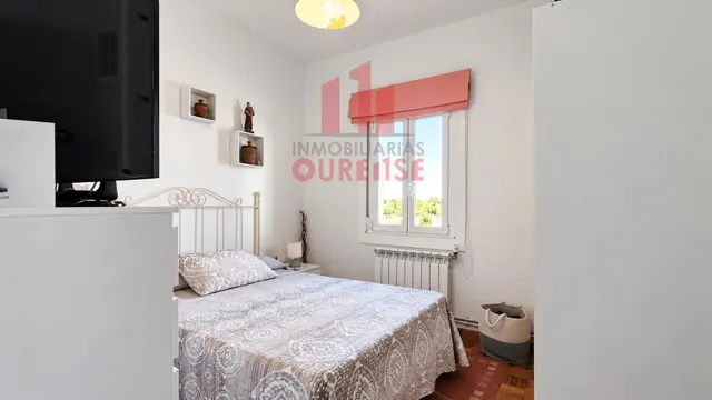 Amplia vivienda reformada situada en el couto. — 18
