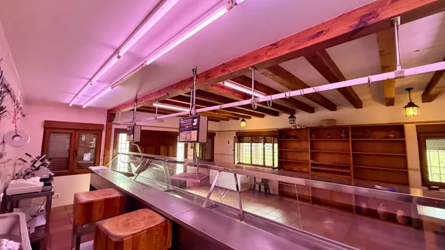 Tienda y fábrica de carne y embutidos en venta. Ref.2086 — 10