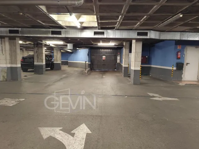 Parking en venta a un paso del Paseo de la Florida — 4