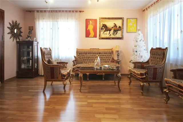 AMPLIO CHALET INDEPENDIENTE EN VENTA EN SIERRA PERENCHIZA — 10