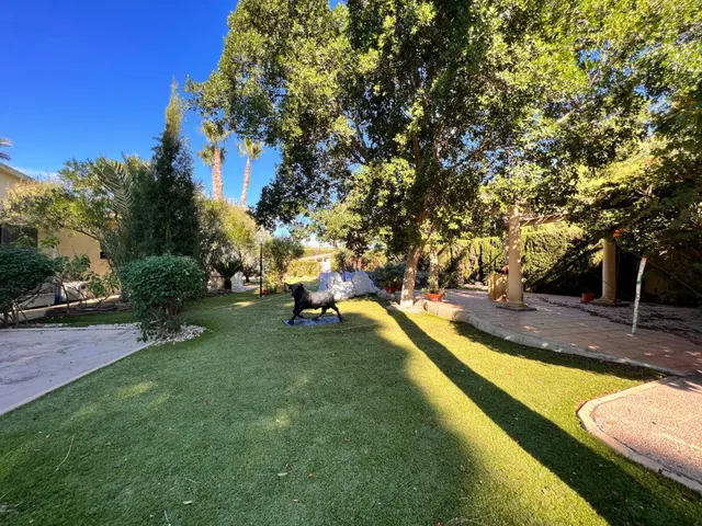 MAITINO AMPLIO CHALET CON PISCINA, PISTA DE TENIS CON VESTUARIOS Y BARBACOA — 41