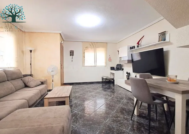 TRIPLEX PARA ENTRAR A VIVIR EN PLAYASOL - foto 2