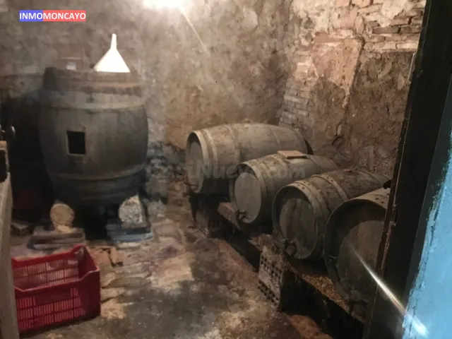 SE VENDE CASA EN TARAZONA - foto 2
