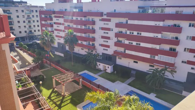 Ático junto a Hipercor. Solarium vistas 360º — 28