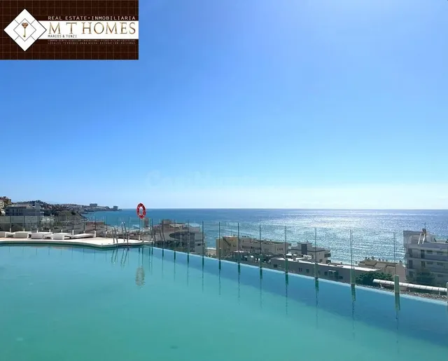 ÁTICO- DÚPLEX CON VISTAS FRONTALES AL MAR EN FUENGIROLA - foto 3