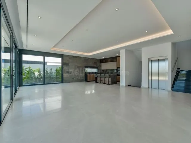 Villa 7 habitaciones 998m² en venta - Sierra cortina — 7