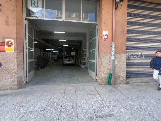 Amplio local con posibilidad de garaje o vivienda a la venta - foto 5