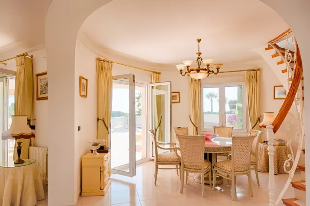 MAJESTUOSA VILLA CON VISTAS AL MAR, CERCA DE LA PLAYA DE LA FUSTERA, BENISSA — 12