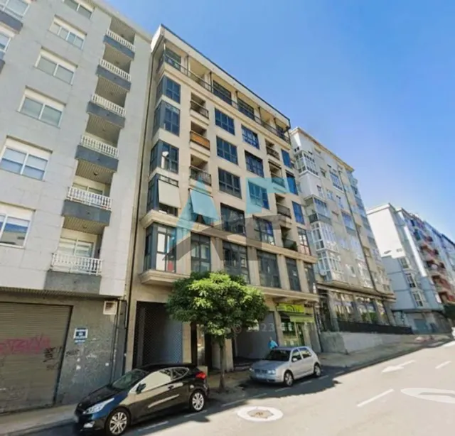 Piso de 3 dormitorios con garaje frente al nuevo hospital en - foto 4