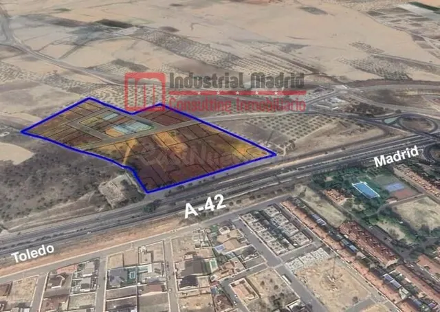 PARCELAS INDUSTRIALES, COMERCIALES Y HOTELERAS EN UBICACIÓN 