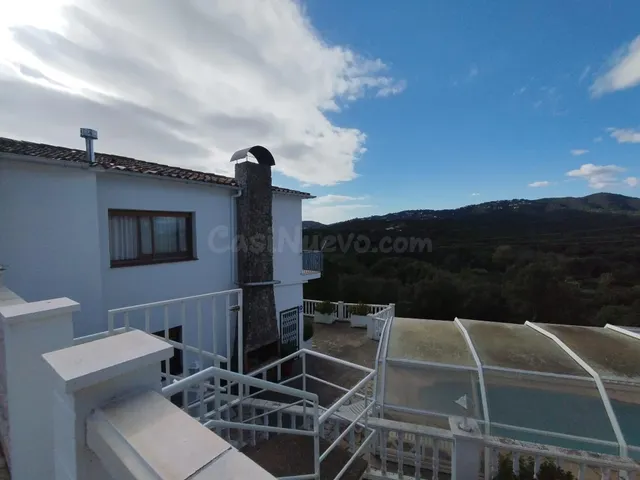 GRAN CASA A CUATRO VIENTOS A LA ENTRADA DE MAS CARBO — 5