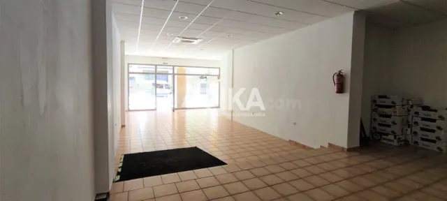 Local comercial 1 habitación 275m² en venta - El Llombo - foto 3