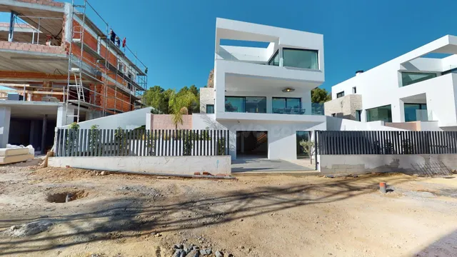 Villa de Lujo 3 habitaciones 293m² en venta - Urbanizaciones - foto 2