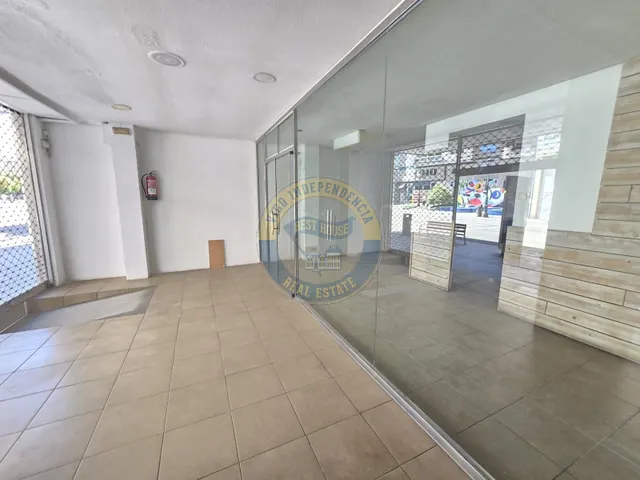 Cafetería con excelente ubicación — 15