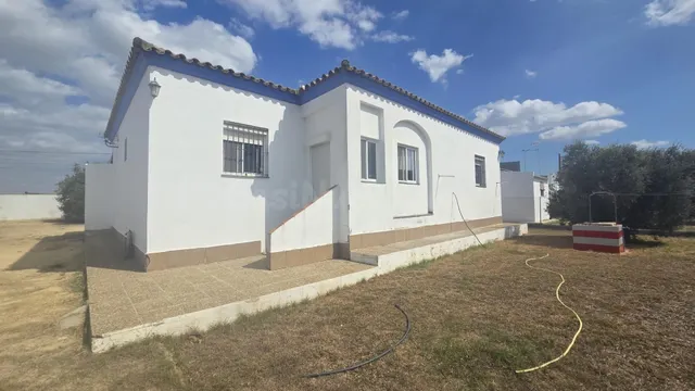 DOS CHALETS URBANOS EN UNA PARCELA SEGREGADA DE 1.500 M2 - foto 4