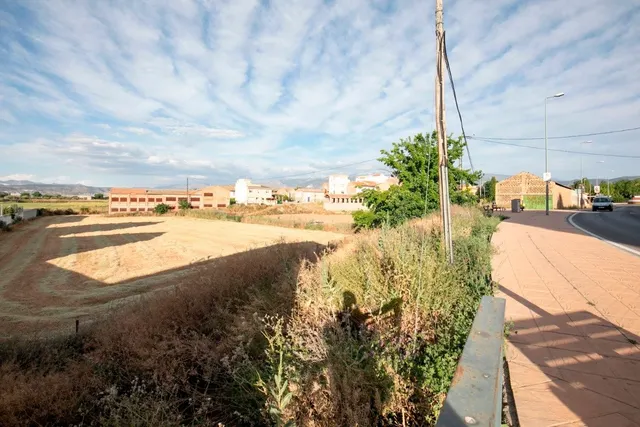 ¿Estás buscando terreno para invertir? ¡ ¡ Lo has encontrado!! Solar urbano con 3.441m2 — 7