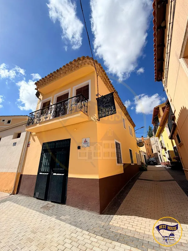 ALBERGUE EN PLENO FUNCIONAMIENTO EN CARACENILLA – GRAN OPORTUNIDAD DE INVERSIÓN — 37