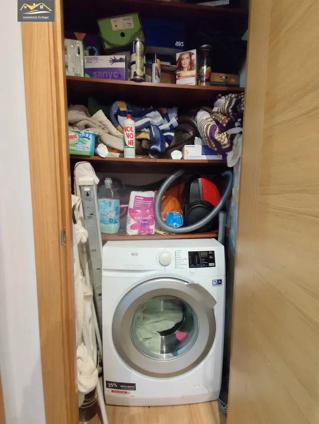 Amplio y Céntrico Piso Reformado en Ourense . Zona parque Barbaña. 0 — 13