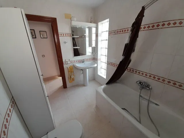OPORTUNIDAD GRAN CASA DE PUEBLO EN BENISSANET( RIBERA D´EBRE) — 4