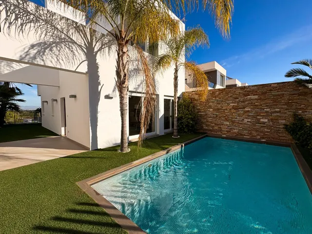 Villa 3 habitaciones 213m² en venta - DOÑA PEPA - foto 2