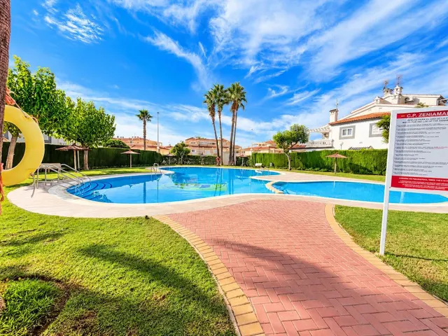 Casa 3 habitaciones 105m² en venta - Zeniamar-Horizonte-La Campana — 33