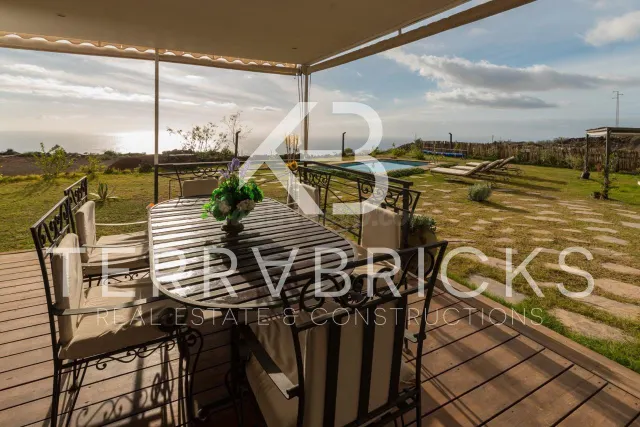 Chalet exclusivo con cabaña independiente, piscina y vistas 