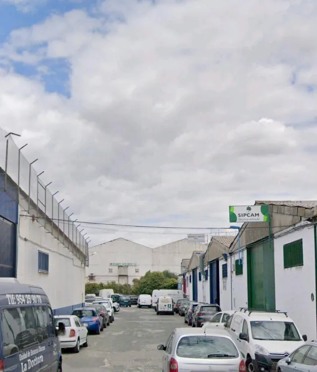 Nave industrial 357m² en venta - La Salle-Avd Manuel del Val - foto 3