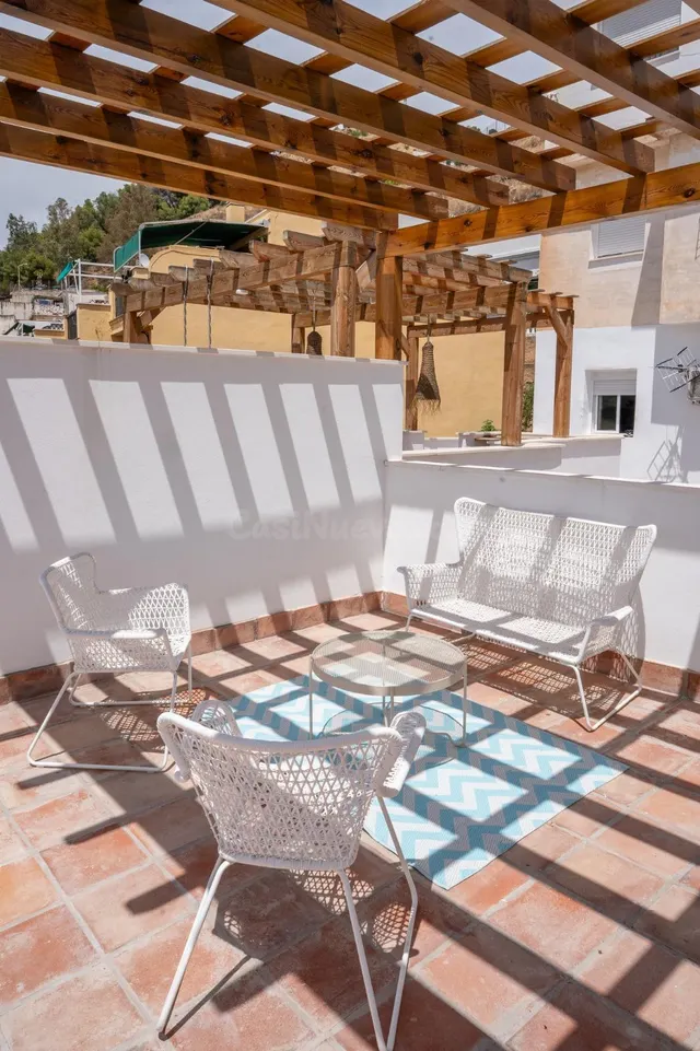 Espectacular ático dúplex con solárium privado y vistas despejadas en Conde de Ureña — 3