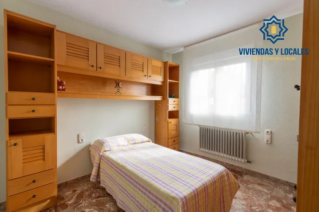 Vivienda Exclusiva en Urbanización Viñas del Rey – Otura — 41