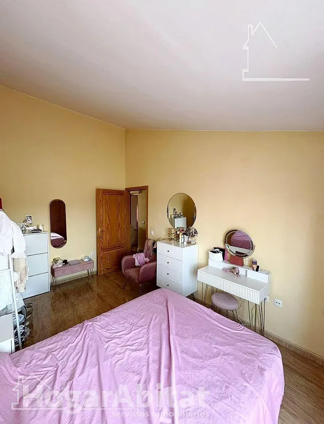 ¡Bonitas vistas! Ático económico y luminoso con dos terrazas, cerca del centro — 7