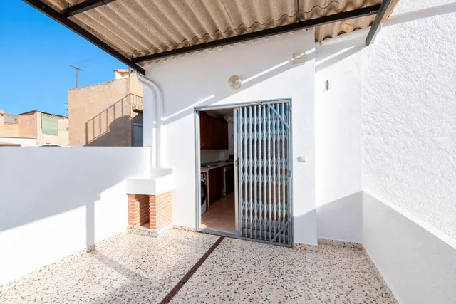 Casa de 5 plantas con 6 dormitorios, terrazas y vistas en Lanjarón – Granada — 40
