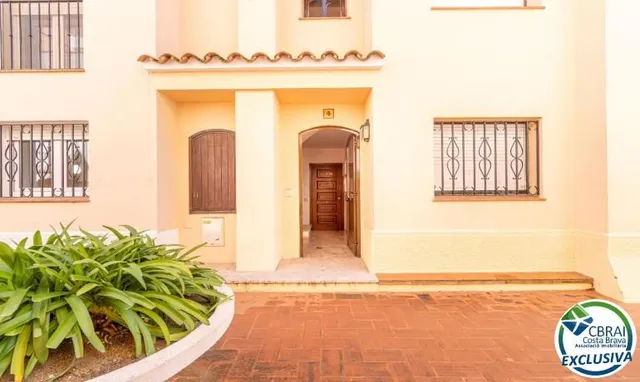 GRAN RESERVA Moderno apartamento reformado con piscinas y amplios jardines comunitarios — 24
