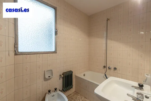 Piso con terraza y gran potencial junto a Camino de Ronda — 21
