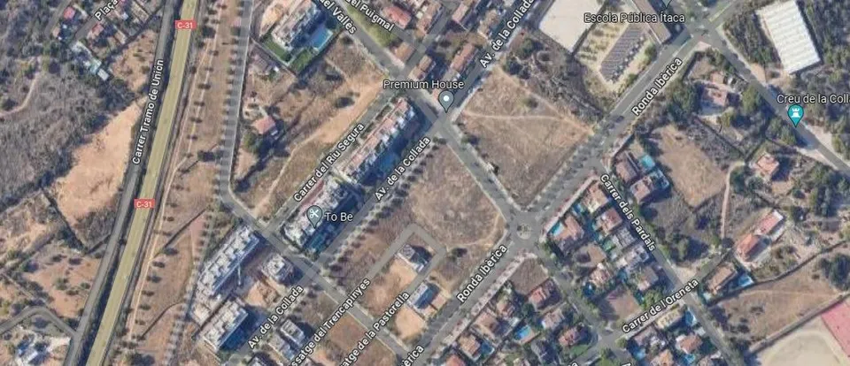 QUIERES HACERTE  TU  CASA EN UNA ZONA PRIVILEGIADA COMO LA CARRERADA ¡¡ ?