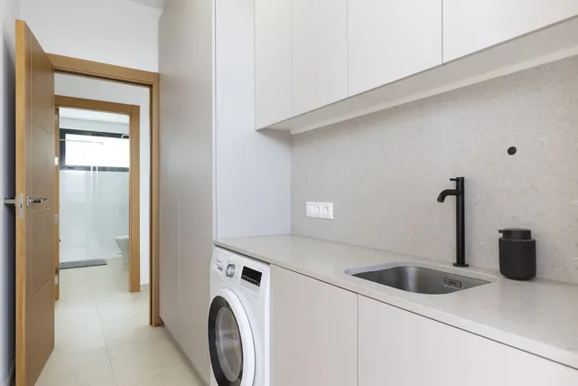 Chalet 4 habitaciones 199m² en venta - South of spain — 24