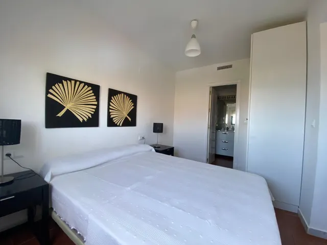 Urbanización Alcaudón   Ático  . — 12