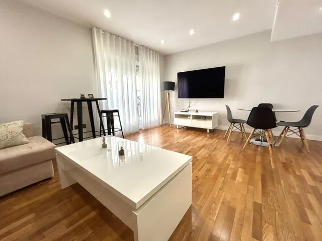 PISO AL LADO DE LA CATEDRAL - foto 2