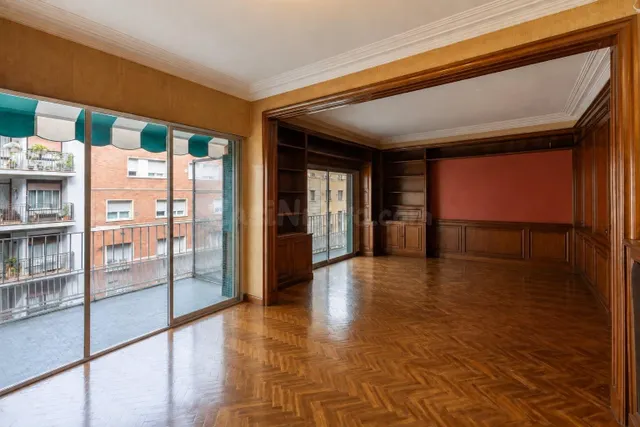 Agencia inmobiliaria en Barcelona. Piso en Venta en el Putge - foto 4
