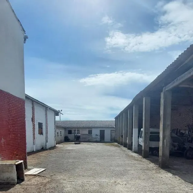 Amplia Casa con Terreno en Posada del Bierzo por solo 82.900€ — 38